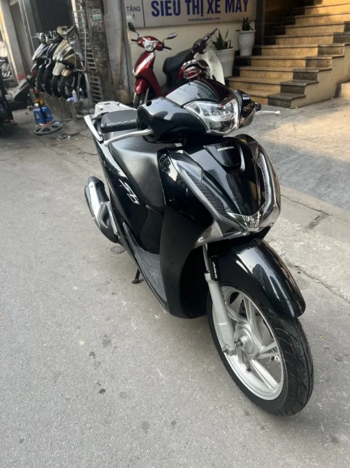 XE MÁY HONDA SH ĐEN BÓNG 2019